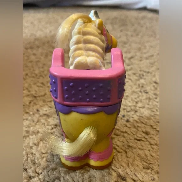 Fisher Price Little People Royal Wedding Carriage - Picture 9 of 13